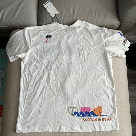 NWT - Scotch & Soda Unisex Embroidered Graphic Short Sleeve Tee -Men M / Women L - Picture 9 of 13